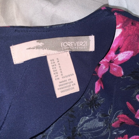 Forever 21 Floral Dress - Picture 2 of 3